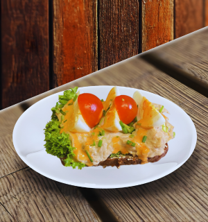 Spicy tunsalat m. æg og purløg